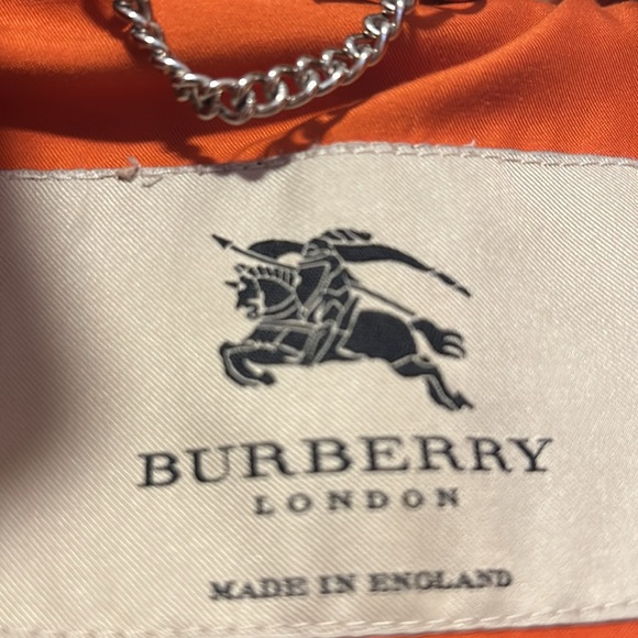Women’s Burberry London duffle-coat. Size Small - Picture 6 of 13